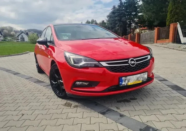 Opel Astra cena 69900 przebieg: 130000, rok produkcji 2018 z Wieliczka małe 232